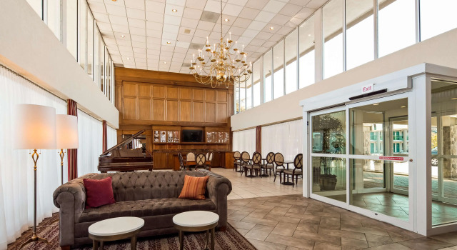 Brandywine Valley Inn SureStay Plus by Best Western, Забронировать Отель Уилмингтон Делавэр