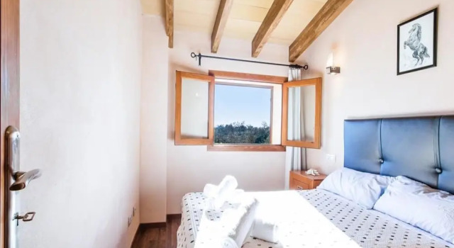 Villa - 4 Bedrooms with Pool and WiFi - 104238