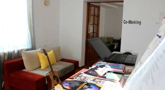 10000MILES Hostel