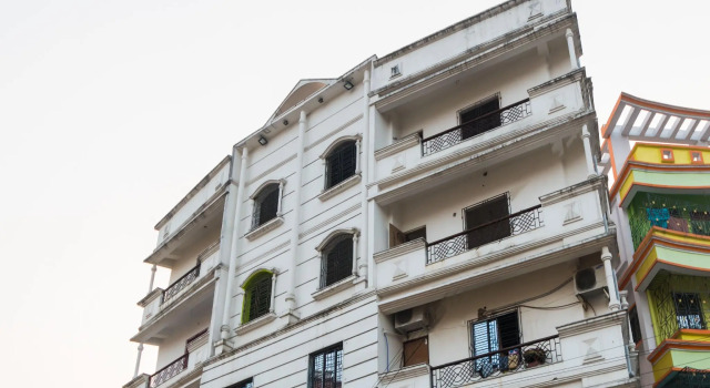OYO Flagship 10471 Hotel Samrat Palace