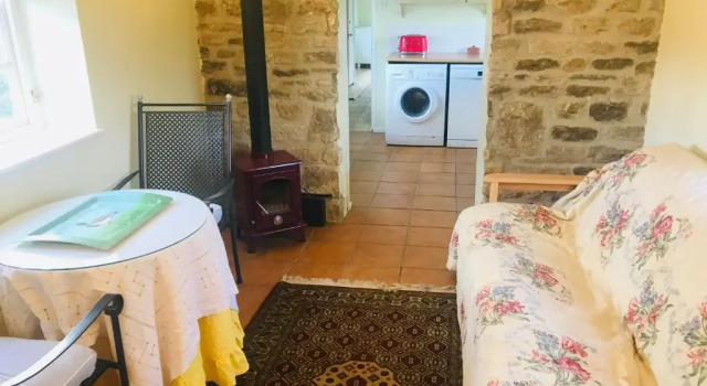 Beautiful Somerset Cottage with garden views., Varaa Lomakoti Mökit kohteessa Merseyside, Mökki