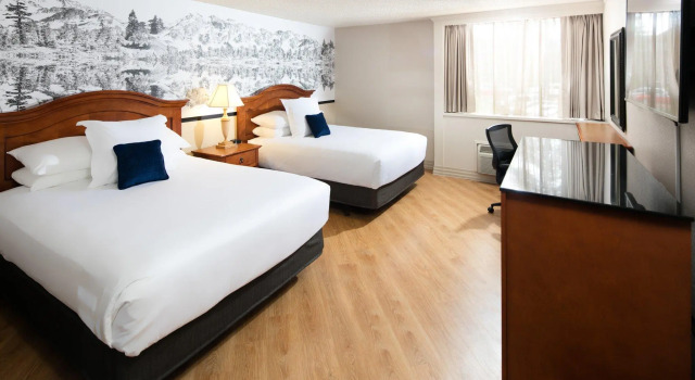 Четырёхместный номер Standard Red Lion Hotel Olympia