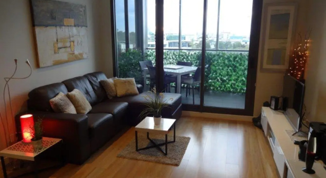Апартаменты Riverside Resort Apartment