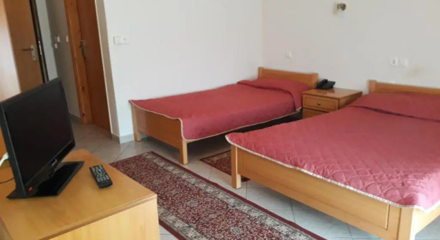 Hotel Kastro, Rezervați Hotel Hoteluri în Kozani Prefecture cu parcare, Parcare