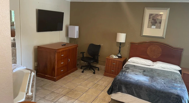 Двухместный номер Standard Budgetel Inn and Suites - Louisville