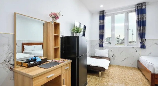 Номер Deluxe Yoyo Airport Saigon Hotel