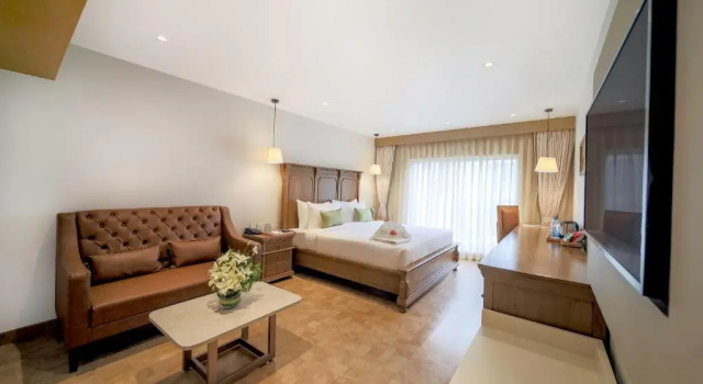 Jade Suites - Luxury Boutique Hotel, Rezerwuj Boutique Hotel Hotele w Andhra Pradesh z parkingiem, Parking