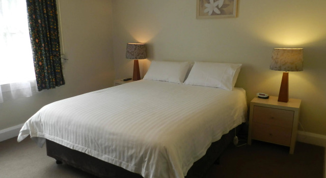 TRC Hotel, Book Hotel Launceston 