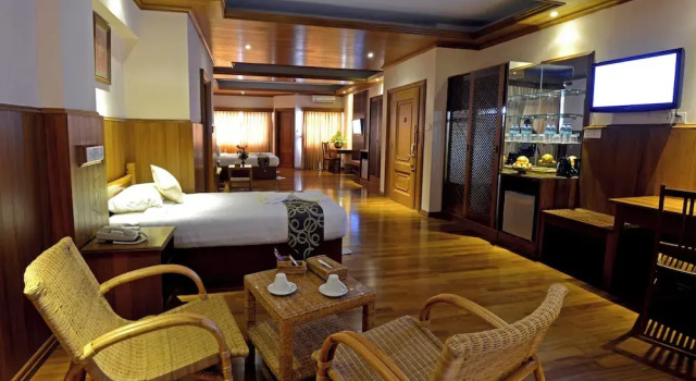 Студия Royal с балконом Hotel Sidney