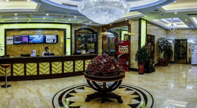 GreenTree Inn JiangSu ChangZhou LiYang TianMu Lake Avenue TaiGang(W) Road Business Hotel, Prenota Hotel Hotel a Jiangsu con parcheggio, Parcheggio