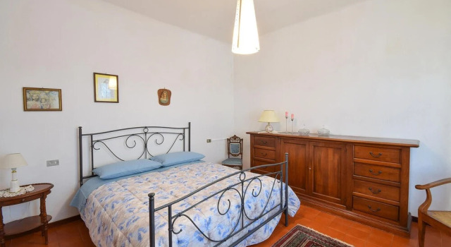 Beautiful Home in Santo Stefano Magra With Wifi and 2 Bedrooms