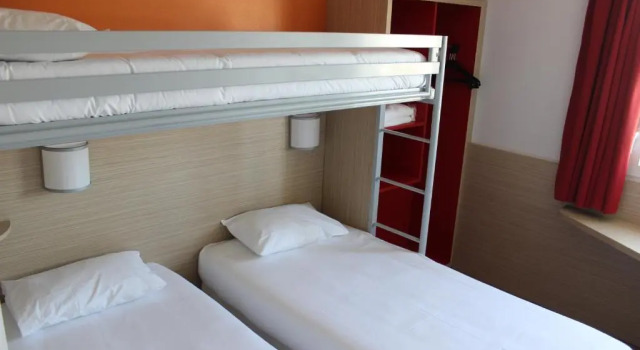 Четырёхместный семейный номер Standard The Originals Access,Tendance Hôtel, Saint-Etienne