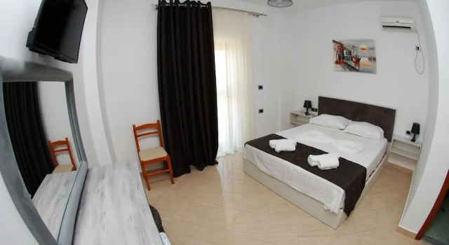 Двухместный номер Standard с балконом Hotel Horizont