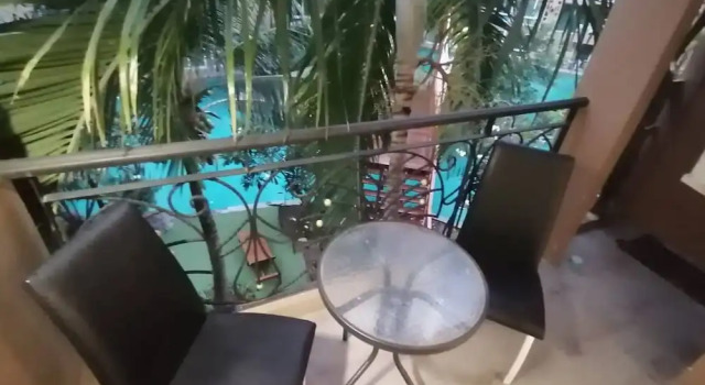 Семейный люкс с 2 комнатами с видом на бассейн Atlantis Condo Resort pattaya by LJ