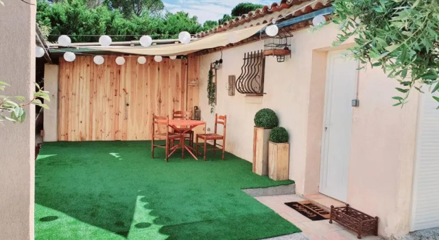 Апартаменты Charmant petit studio à 2 pas du village