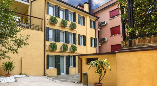Brick House Treviso, Book Hotel Hotels in Treviso with Parking, Parking