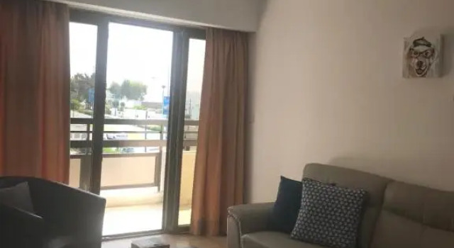 Апартаменты Pigeon Beach Hotel Apartments