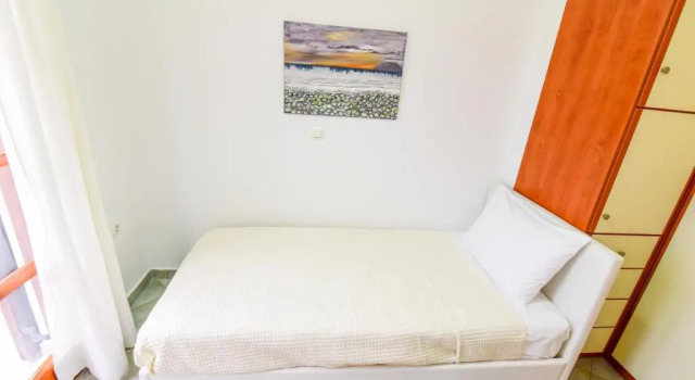 Drosia Residence 150m from Saint George Beach