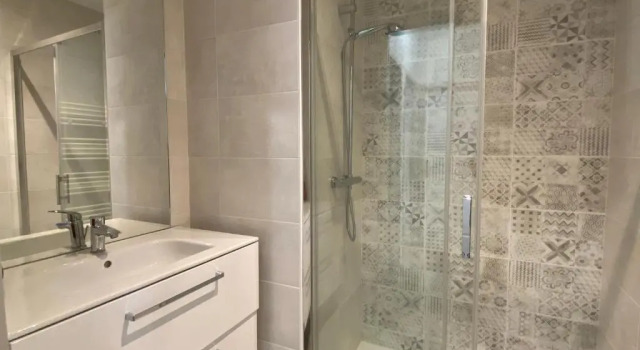 Plein Centre, T3 5p Totalement Renove 55m2. Wifi, Rezervasyon Otel Pyrenees National Park otoparklı oteller, Otopark