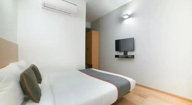 Oyo Townhouse 38136 Shivalik Mercantile Co-Operative Bank
