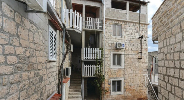 Awesome Home in Slatine With Wifi and 1 Bedrooms