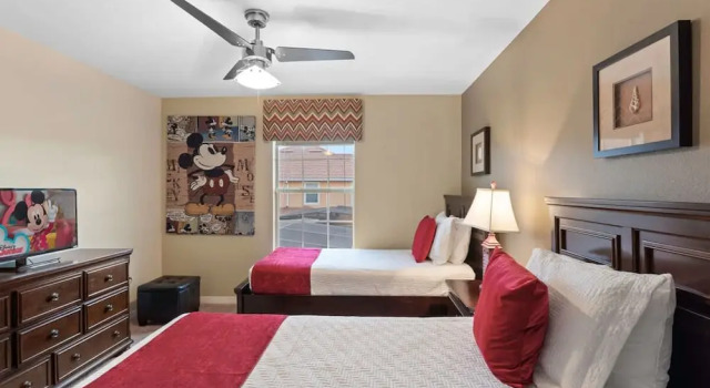 Lovely House for 10 People at Paradise