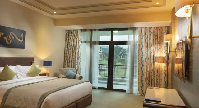 Вилла с 3 комнатами Retaj Salwa Resort & Spa