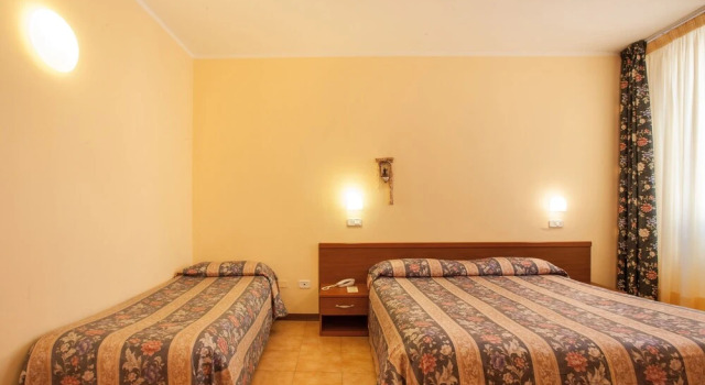 Трёхместный номер Classic с балконом Hotel Fabbrini