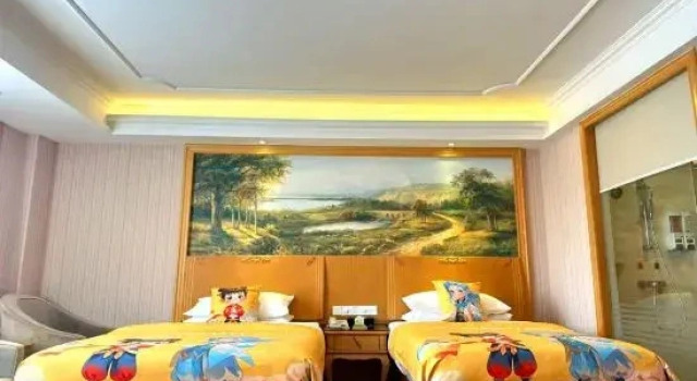 Четырёхместный семейный люкс Deluxe Vienna International Hotel Shanghai Pudong New District Dishui Lake Univeristy City