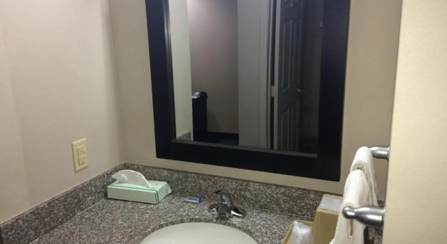 Двухместный номер Deluxe Paradise Inn & Suites