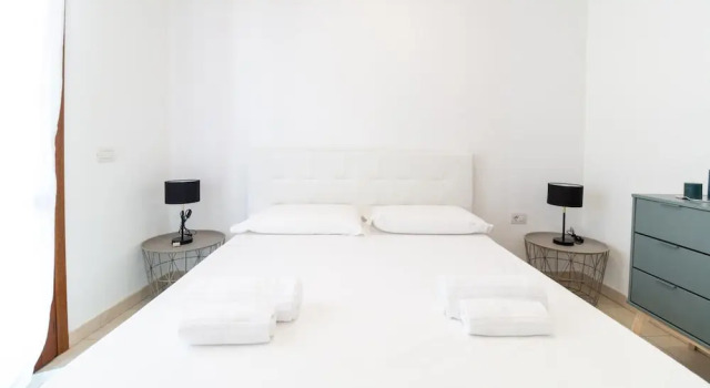 Xenia Boutique Tirso 2