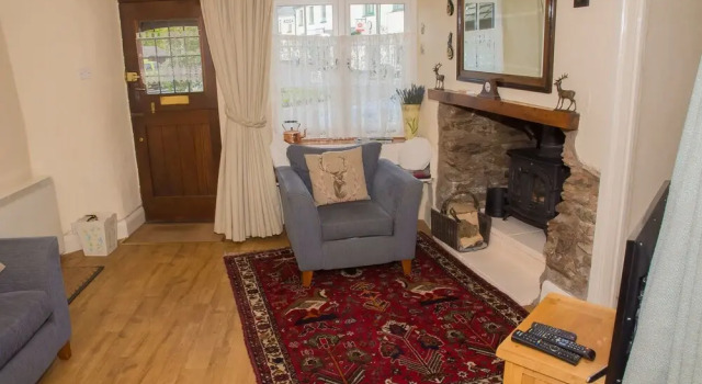 Crown Cottage
