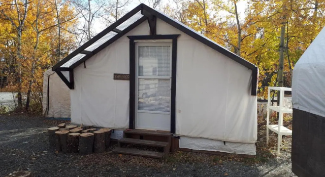 Студия Wanderer's Inn Backpackers Hostel