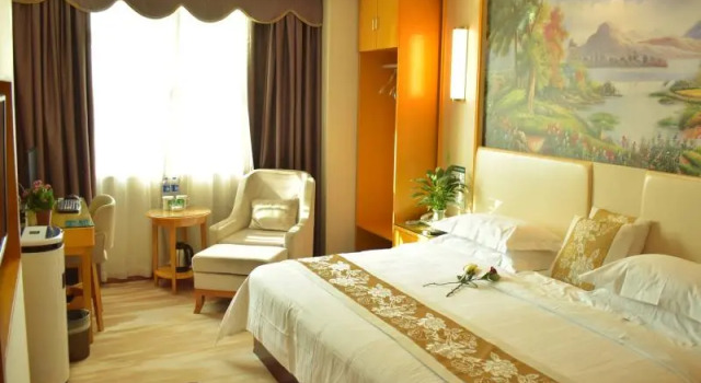 Номер Business GreenTree Inn Guangzhou Chimelong Paradise Yuangang Metro Station Hotel