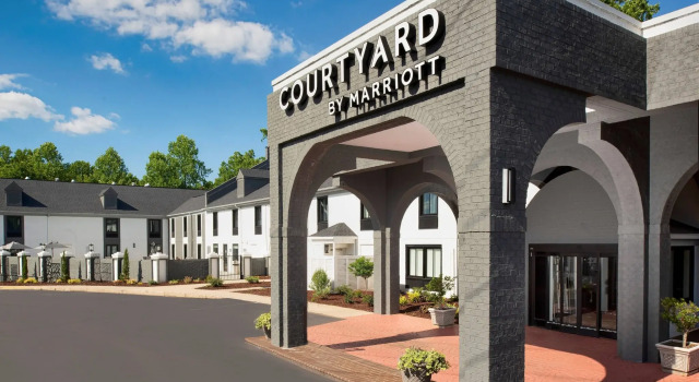 Courtyard Winston-Salem University, Rezervovat Hotel Winston-Salem Severní Karolína