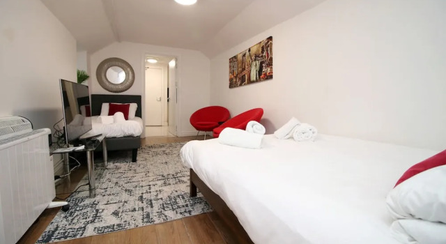 Comfortable Studio Near City Centre, Free Parking
