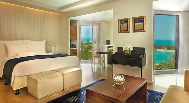 Двухместный номер Deluxe с видом на город The Ritz-Carlton, Bahrain