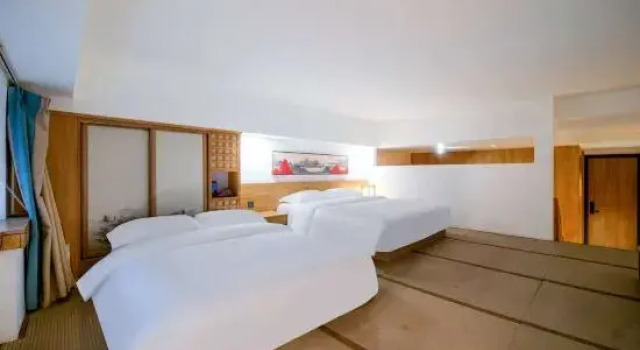 Семейный люкс Spring quan Hotel