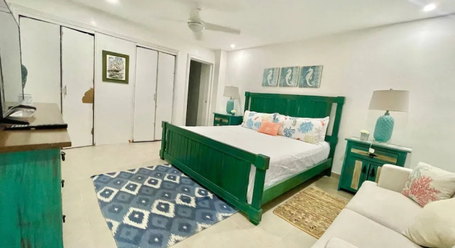 Enjoy Beach Life at This Gated, Забронировать Апартаменты/квартира Отели Сан-Педро-де-Макорис с парковкой, Парковка