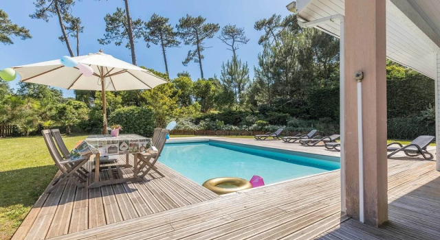 Madame Vacances Villas Club Royal 17, Забронировать Отель Отели Côte landaise с бассейном, Бассейн