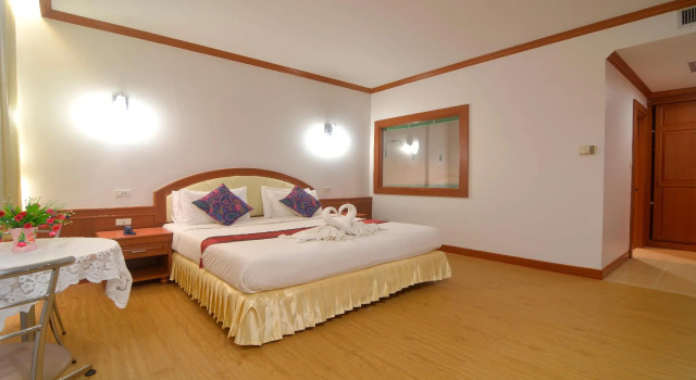 Люкс Chumphon Gardens Hotel