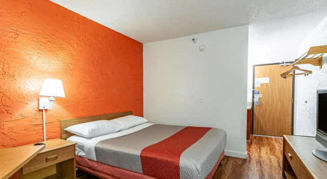 Baymont Inn and Suites Naperville, Varaa Motelli Naperville Chicago
