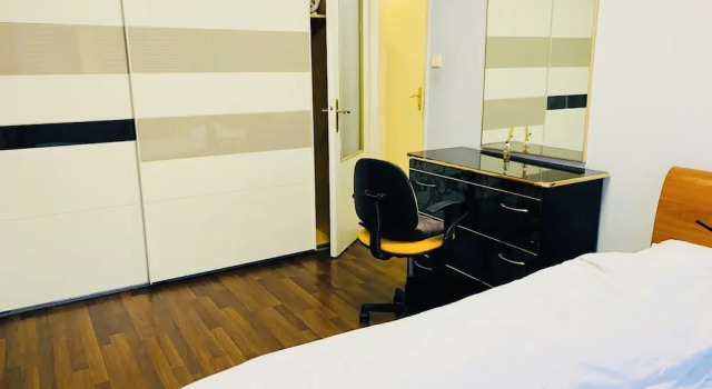 Stunning 2-bed Apartment in Praha 4