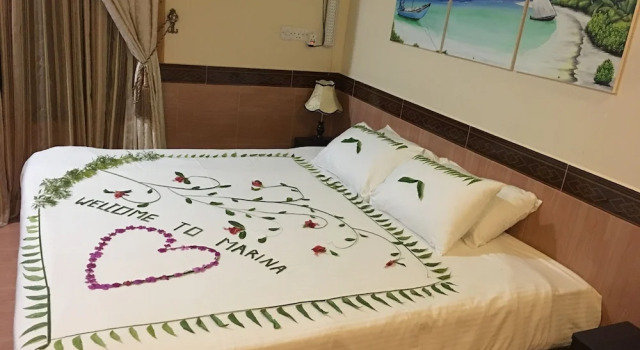 MarinaBay Villa Himandhoo, Rezervovat Vila Hotely v Himandhoo se snídaní, Snídaně