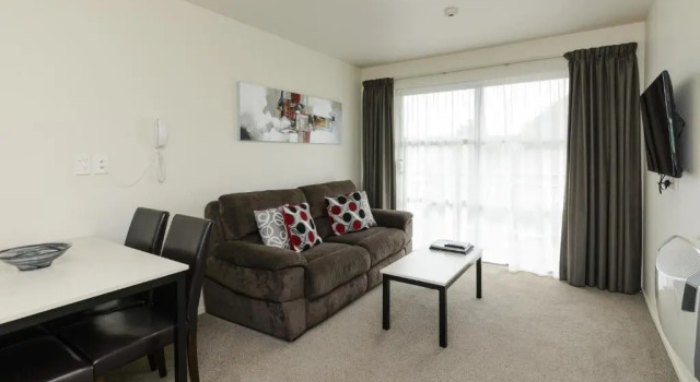 Апартаменты Ellena Court Motel