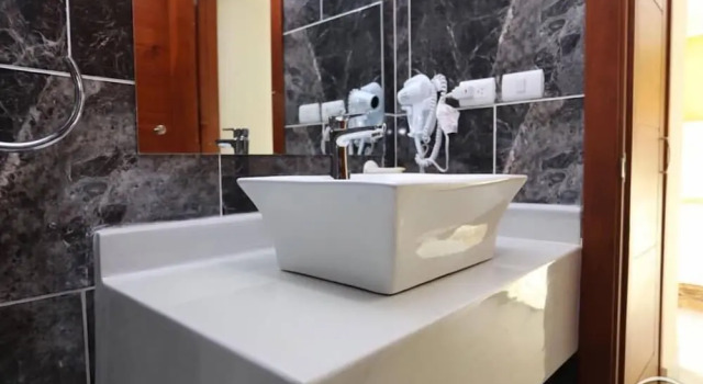 Четырёхместный номер Economy с балконом Nilka Hotel Boutique