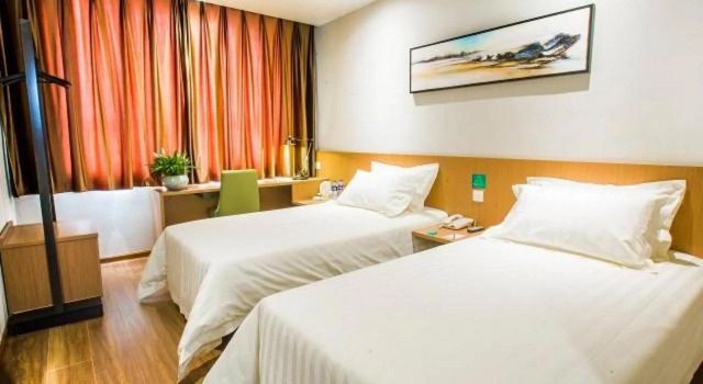 Двухместный номер Standard Jinjiang Inn Style Xinyang Railway Station Cultural Center