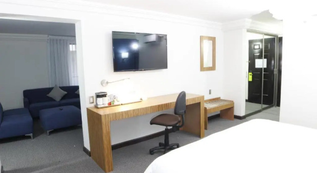 Двухместный люкс Radisson Hotel & Convention Center Toluca