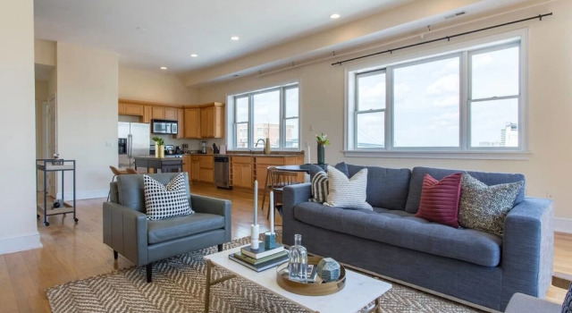 Spacious 2 BR Apt in Center City by Domio