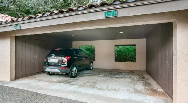 Dog-friendly Oceanfront Townhouse With Covered Balcony, Views, Pool & AC, Забронировать Дом для отпуска Амилия Jacksonville Coast